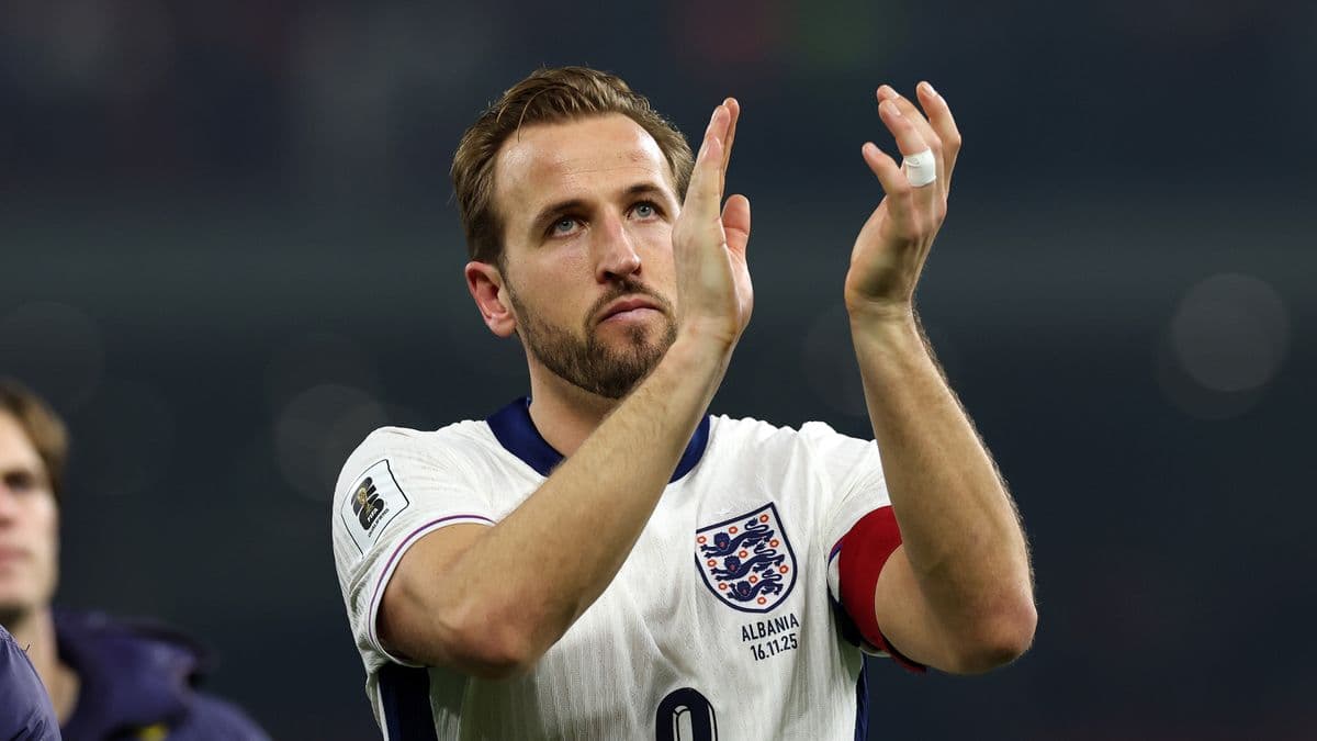 England Beats World Cup Champions Argentina 4-3 in Unusual Competition